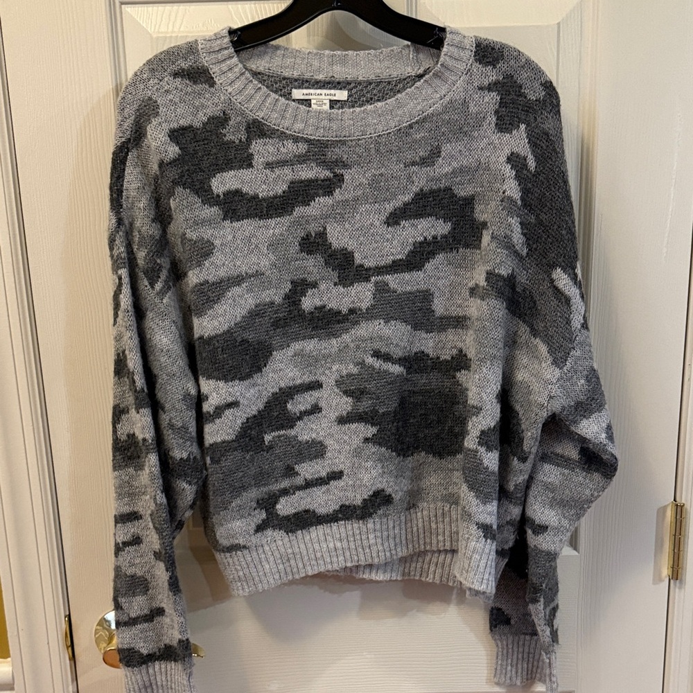 American Eagle Outfitters Gray Camouflage Sweater